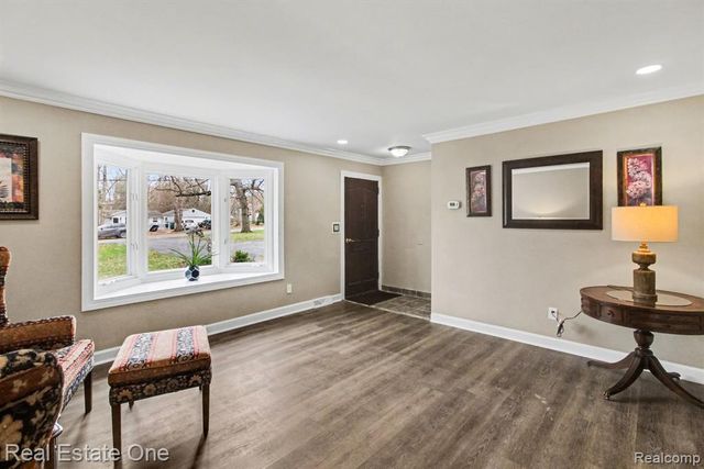 4937 Oak Park Drive, Clarkston, MI 48346