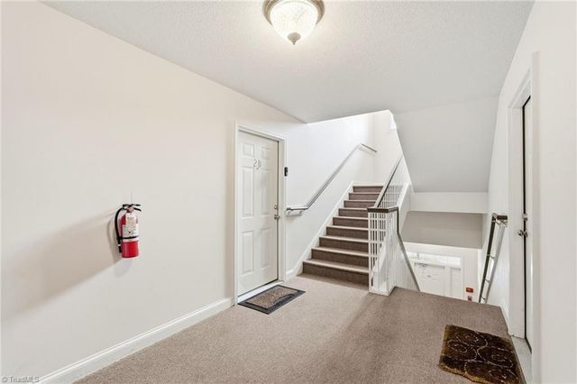 6117 Hedgecock Circle 2D, High Point, NC 27265