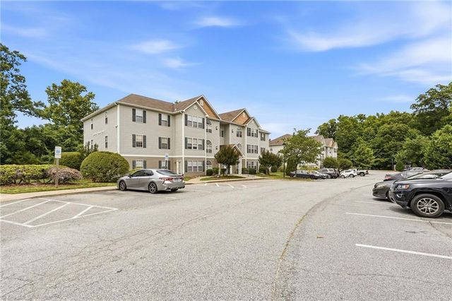 6117 Hedgecock Circle 2D, High Point, NC 27265