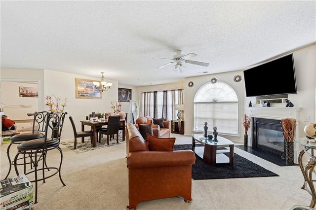 6117 Hedgecock Circle 2D, High Point, NC 27265