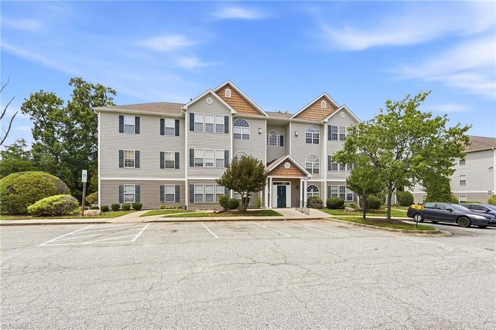 6117 Hedgecock Circle 2D, High Point, NC 27265