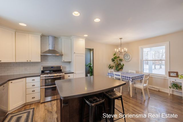 6640 Van Buren Street, Hudsonville, MI 49426