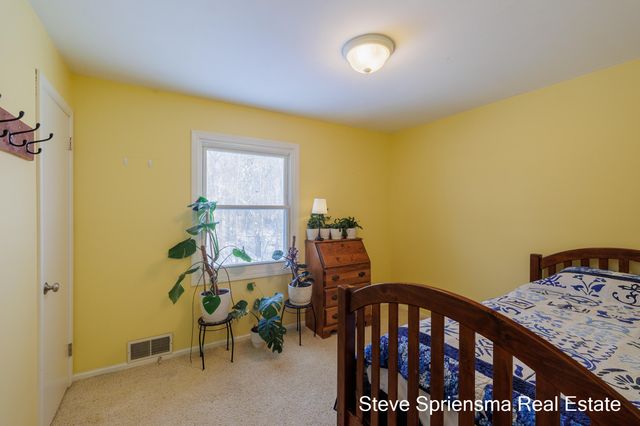 6640 Van Buren Street, Hudsonville, MI 49426