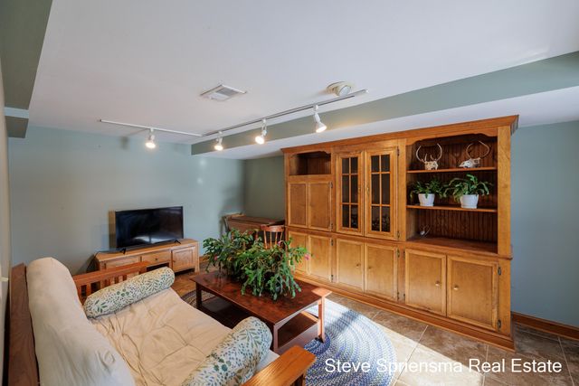 6640 Van Buren Street, Hudsonville, MI 49426