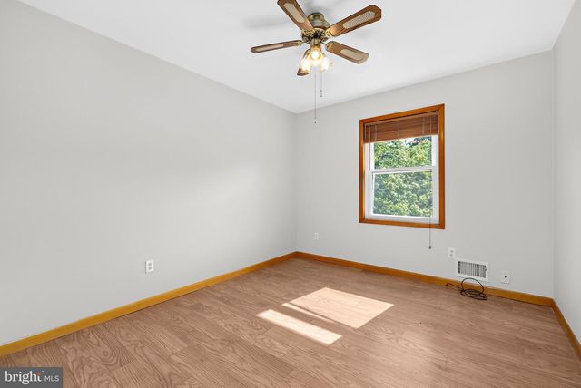 2426 WYTHE AVE, Baltimore, MD 21219