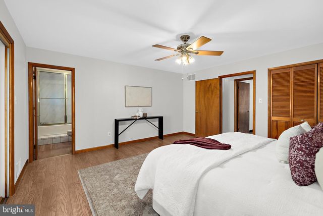 2426 WYTHE AVE, Baltimore, MD 21219