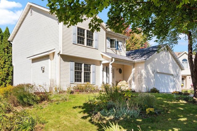 400 St Andrews Court, Waunakee, WI 53597