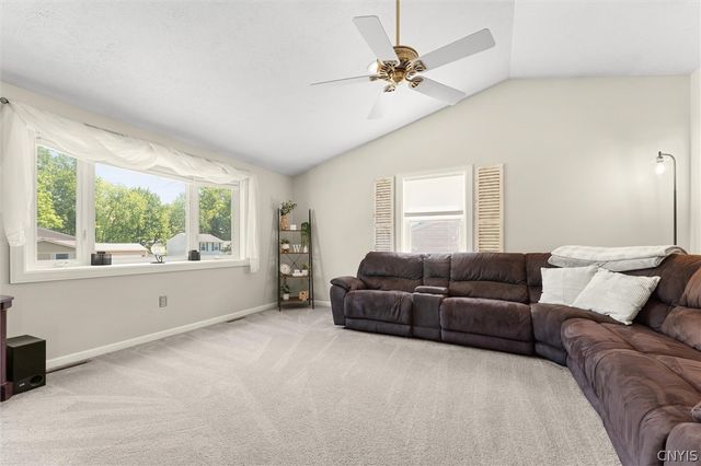 6249 Wynmoor Drive, Cicero, NY 13039