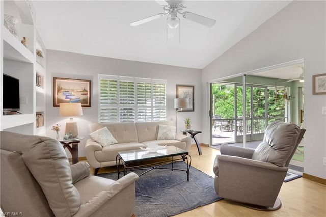 5810 Lancewood WAY, Naples, FL 34116