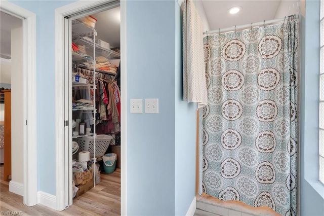 5810 Lancewood WAY, Naples, FL 34116