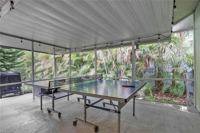 5810 Lancewood WAY, Naples, FL 34116