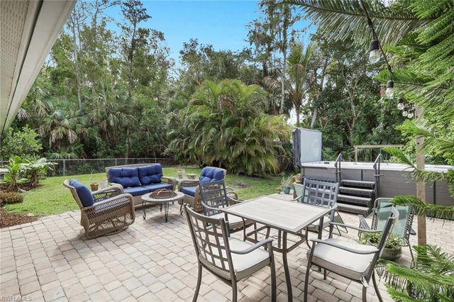 5810 Lancewood WAY, Naples, FL 34116