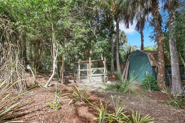 5810 Lancewood WAY, Naples, FL 34116