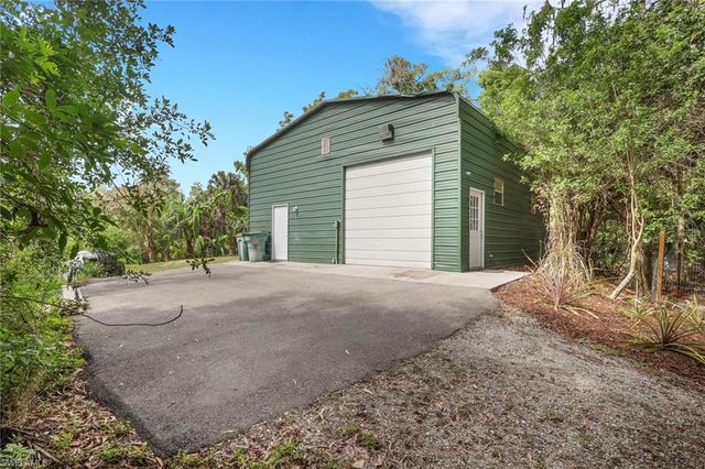 5810 Lancewood WAY, Naples, FL 34116