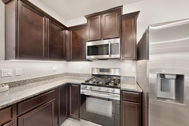 6361 Broad Wing Drive NE, Rio Rancho, NM 87144