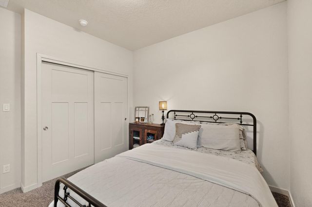 6361 Broad Wing Drive NE, Rio Rancho, NM 87144