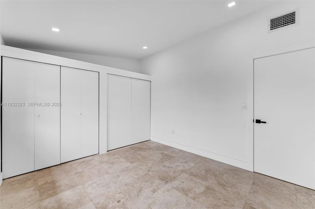 14719 SW 84th Ter, Miami, FL 33193