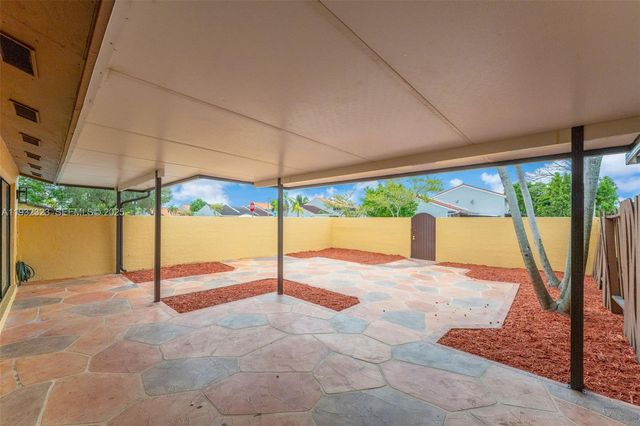 14719 SW 84th Ter, Miami, FL 33193