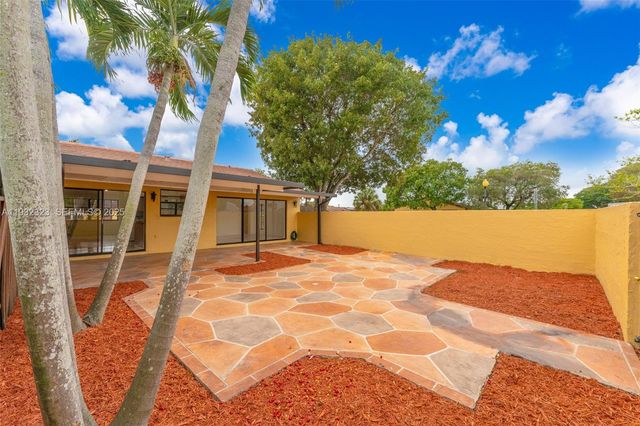 14719 SW 84th Ter, Miami, FL 33193