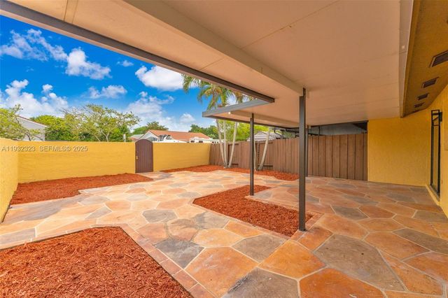 14719 SW 84th Ter, Miami, FL 33193