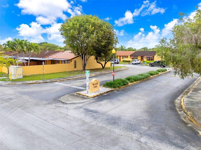 14719 SW 84th Ter, Miami, FL 33193