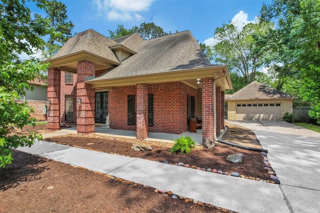 25 Cascade Springs Place, The Woodlands, TX 77381