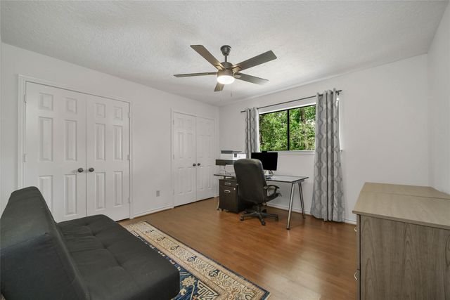 25 Cascade Springs Place, The Woodlands, TX 77381