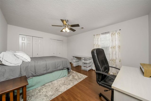 25 Cascade Springs Place, The Woodlands, TX 77381