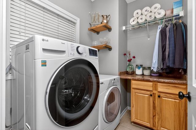 1000 SE Bluegrass Circle, Waukee, IA 50263