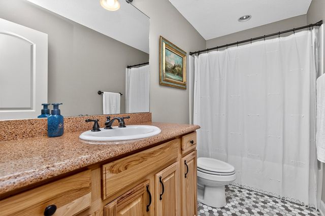 1000 SE Bluegrass Circle, Waukee, IA 50263