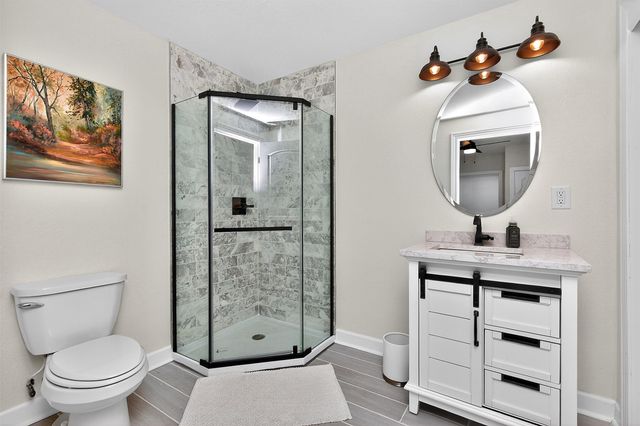 1000 SE Bluegrass Circle, Waukee, IA 50263