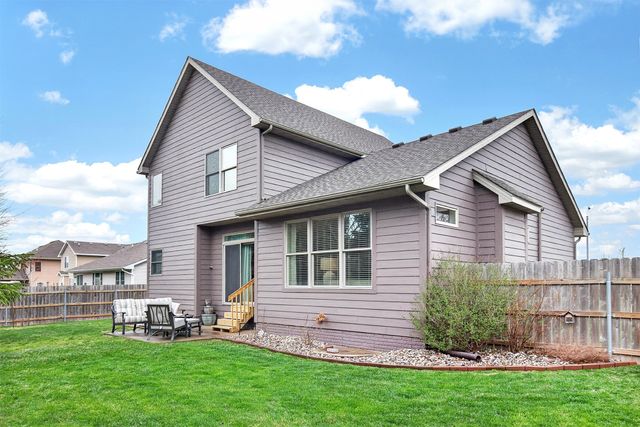 1000 SE Bluegrass Circle, Waukee, IA 50263