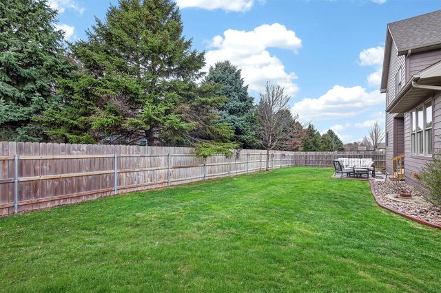 1000 SE Bluegrass Circle, Waukee, IA 50263