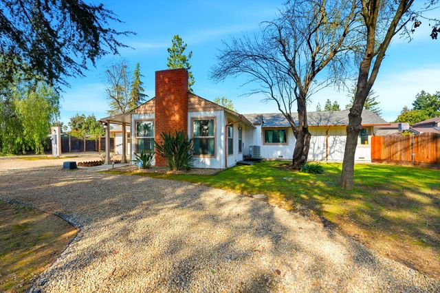 610 W Barstow, Fresno, CA 93704