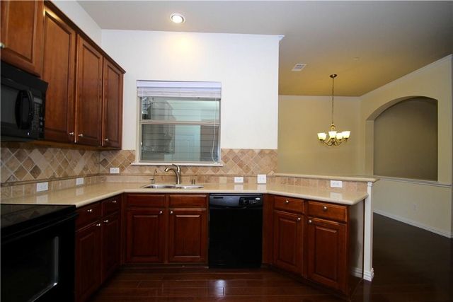 4233 Swan Forest Drive E, Carrollton, TX 75010