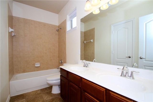 4233 Swan Forest Drive E, Carrollton, TX 75010