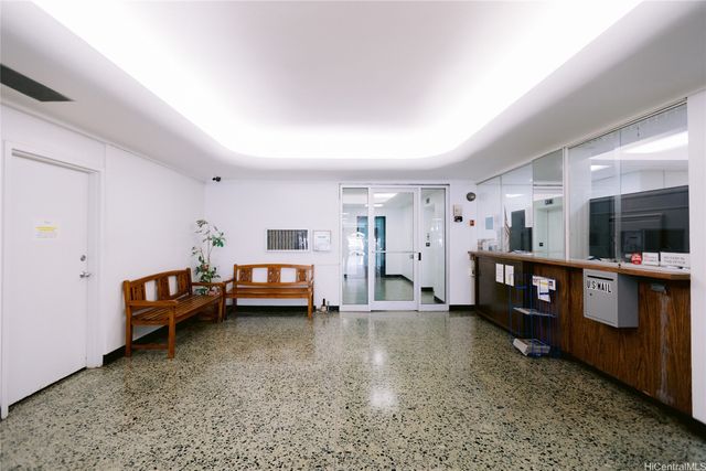 1560 Kanunu Street 617, Honolulu, HI 96814