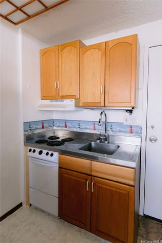 1560 Kanunu Street 617, Honolulu, HI 96814