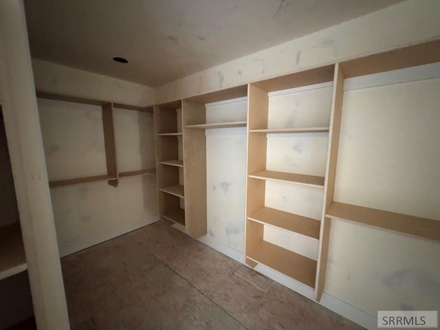 394 Wind River Circle, Shelley, ID 83274