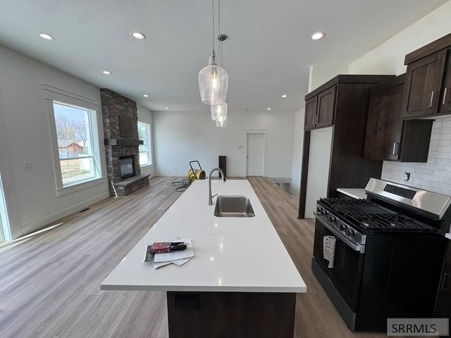394 Wind River Circle, Shelley, ID 83274