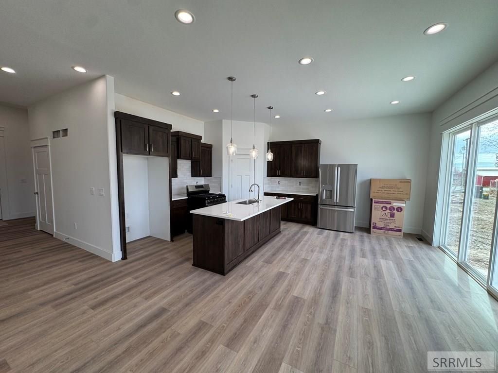 Image 10 of property listing at 394 Wind River Circle, Shelley, ID 83274