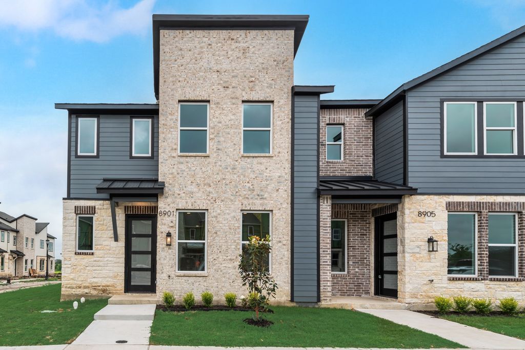 8901 Lowell Street, Rowlett, TX 75089