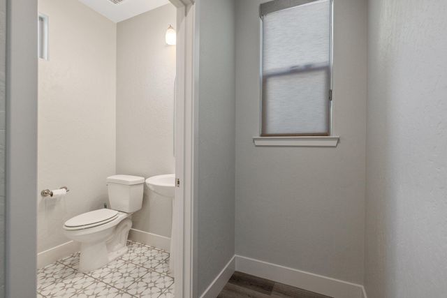 3346 W Good Avenue, Visalia, CA 93277