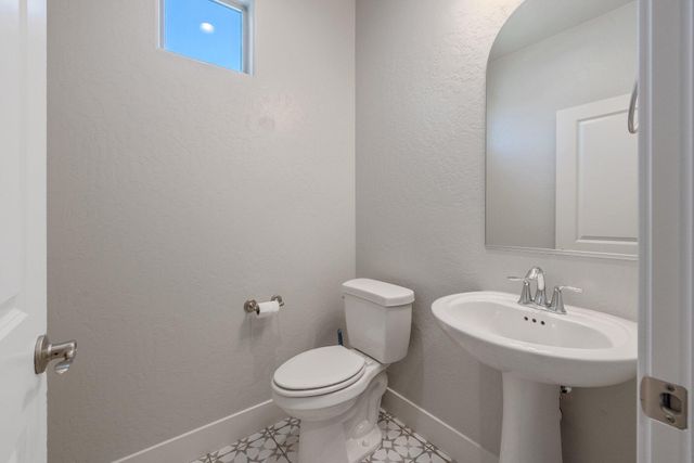 3346 W Good Avenue, Visalia, CA 93277