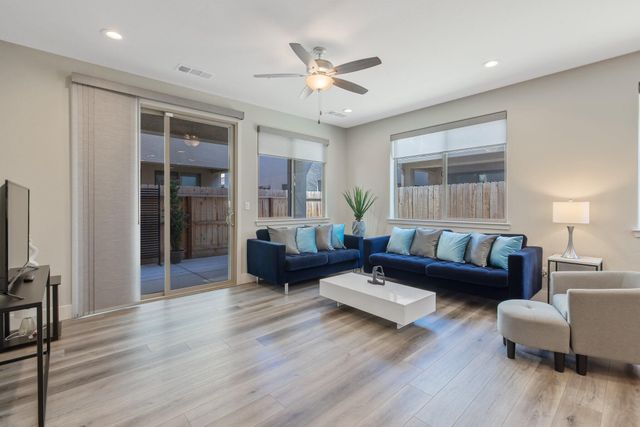 3346 W Good Avenue, Visalia, CA 93277