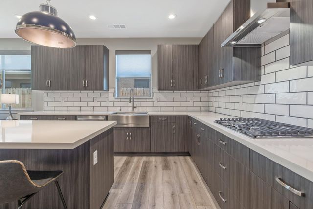 3346 W Good Avenue, Visalia, CA 93277