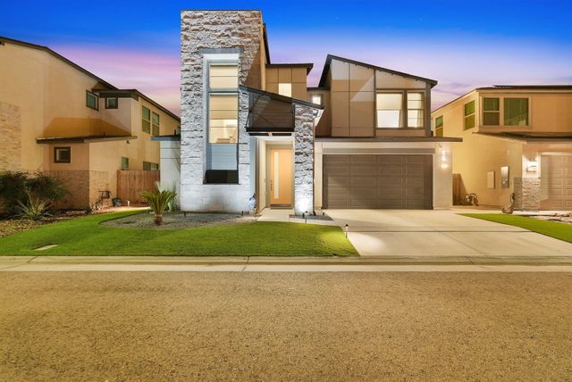 3346 W Good Avenue, Visalia, CA 93277