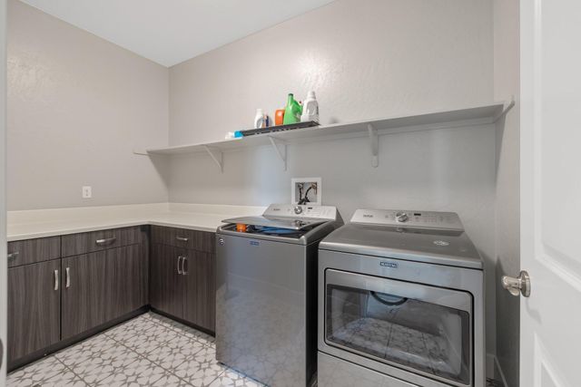 3346 W Good Avenue, Visalia, CA 93277