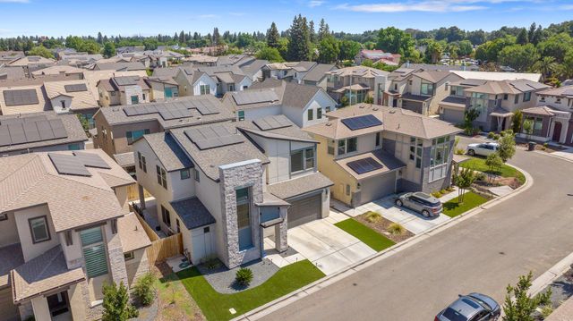 3346 W Good Avenue, Visalia, CA 93277