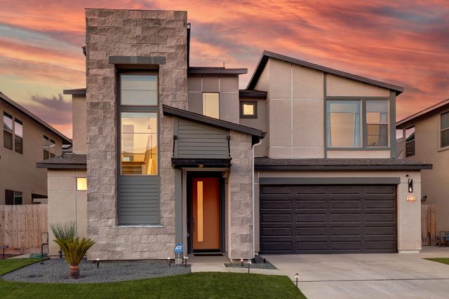 3346 W Good Avenue, Visalia, CA 93277